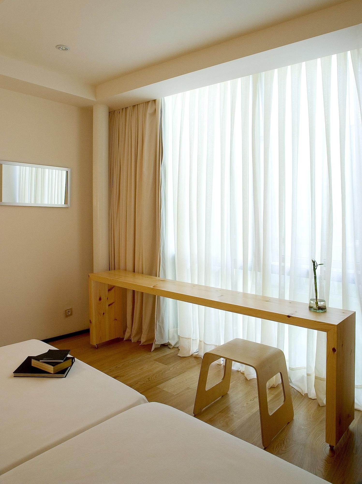 Hotel La Plaza II Luanco Esterno foto