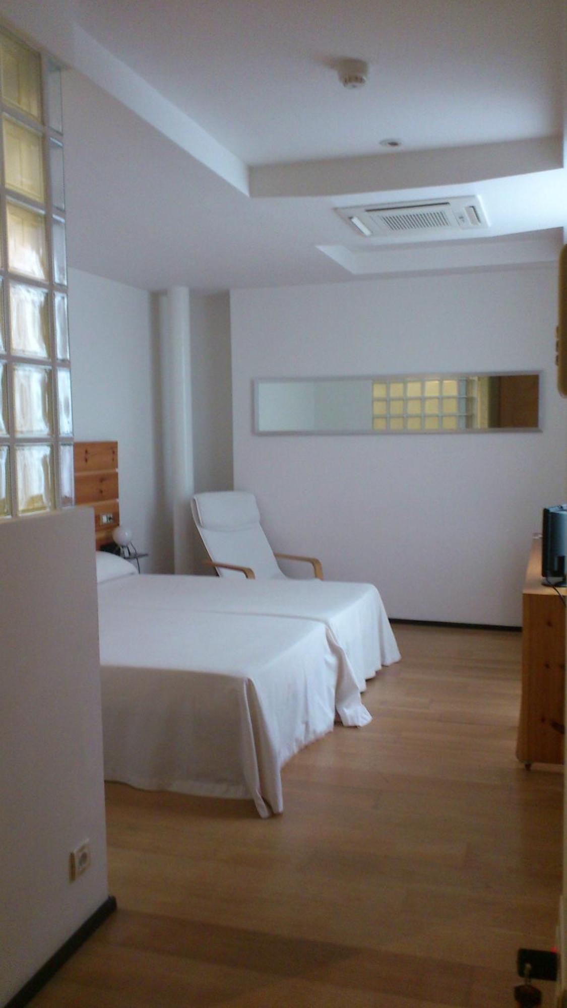 Hotel La Plaza II Luanco Esterno foto