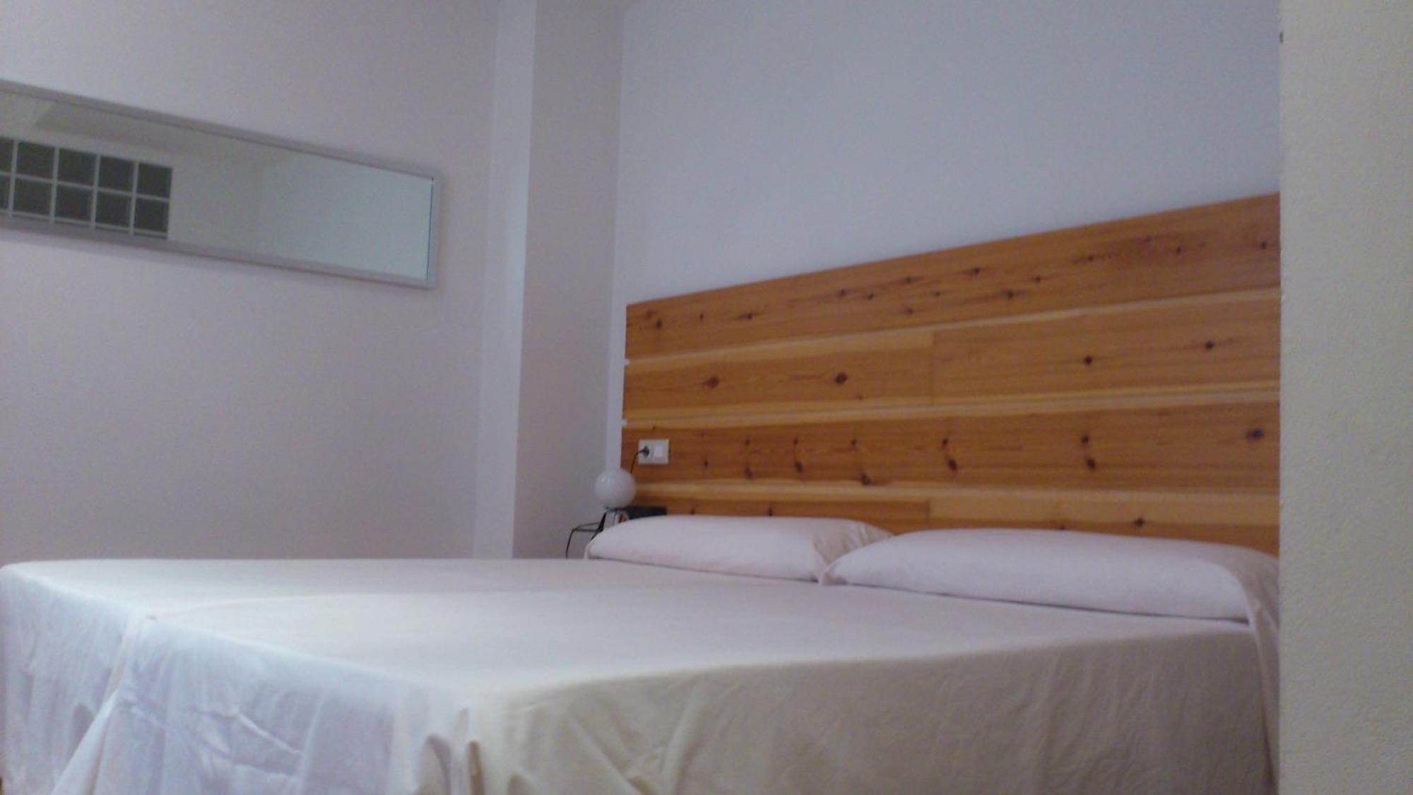 Hotel La Plaza II Luanco Esterno foto