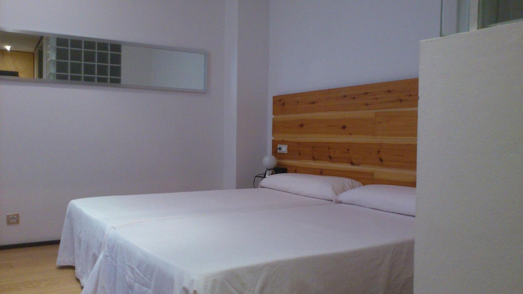 Hotel La Plaza II Luanco Esterno foto